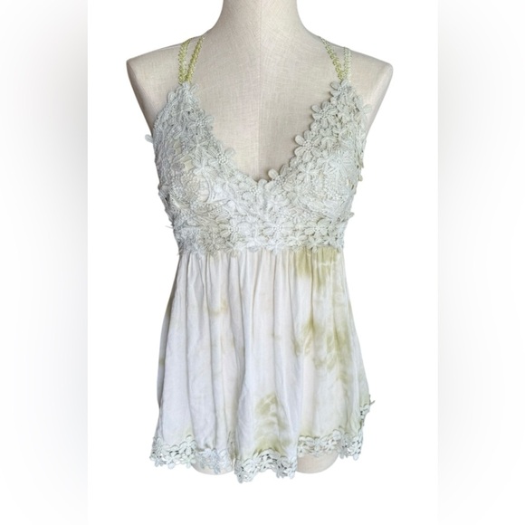 NWT Lace Camisol Size Medium - Picture 2 of 6